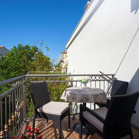 In Bidol Mit Eigenem Balkon